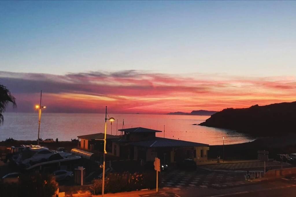 T2 Magnifique Vue Mer Panoramique Six-Fours-les-Plages Eksteriør billede